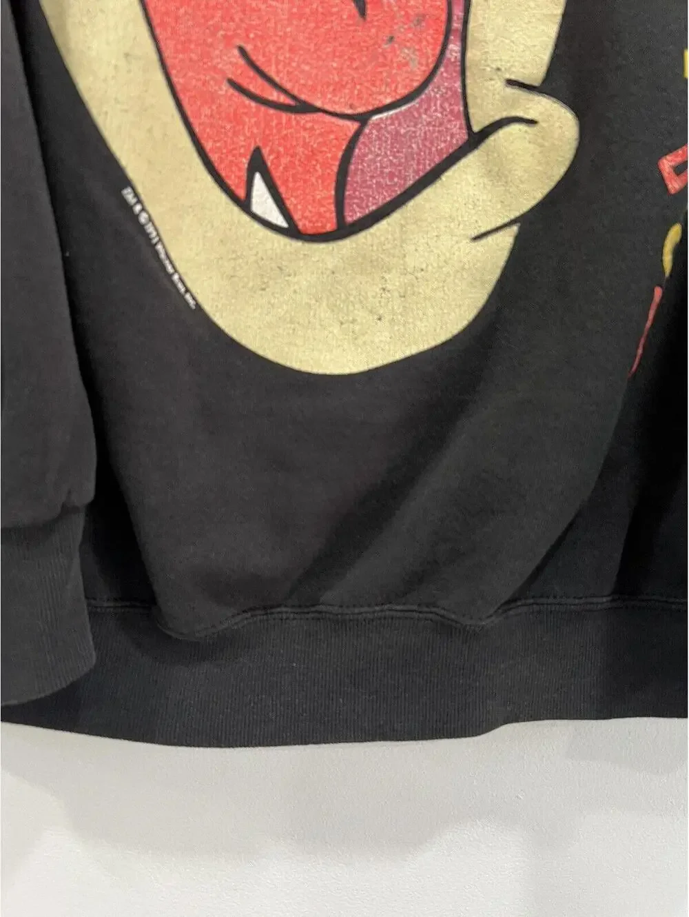 Vintage Looney Tunes Taz Sweater Sweatshirt - Picture 5 of 5